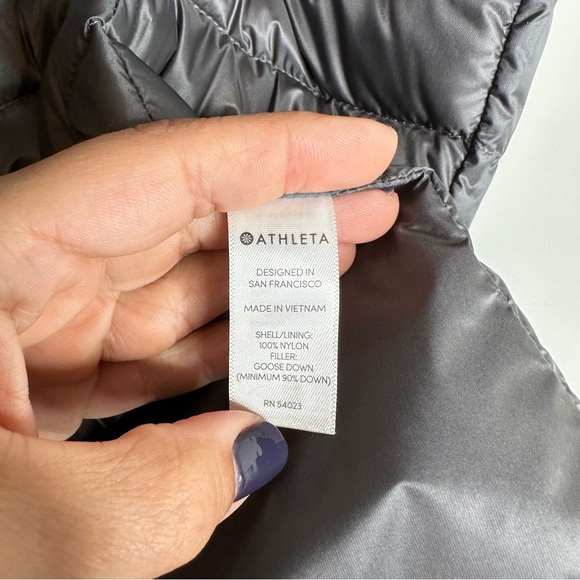 Athleta Downkind Down Puffer Vest in Silver Bells Gray - Picture 6 of 9